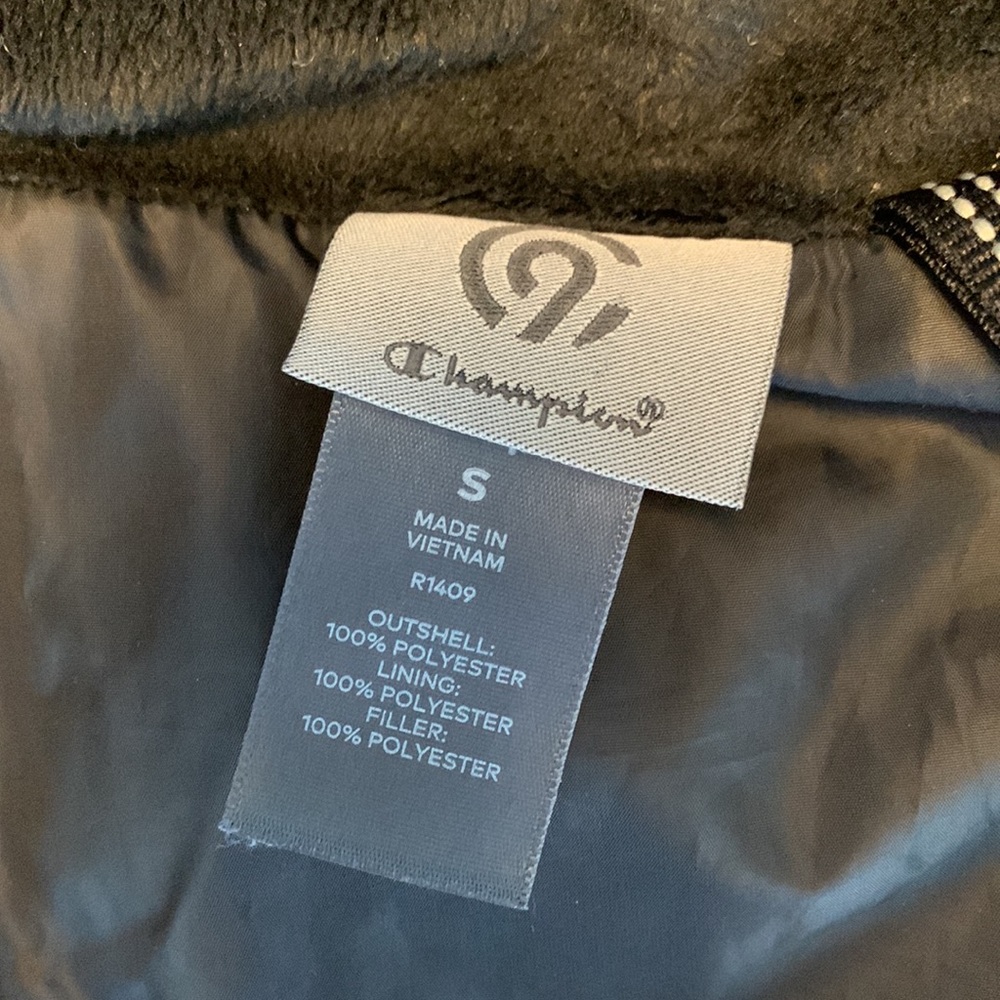 Champion Vest - Picture 3 of 3
